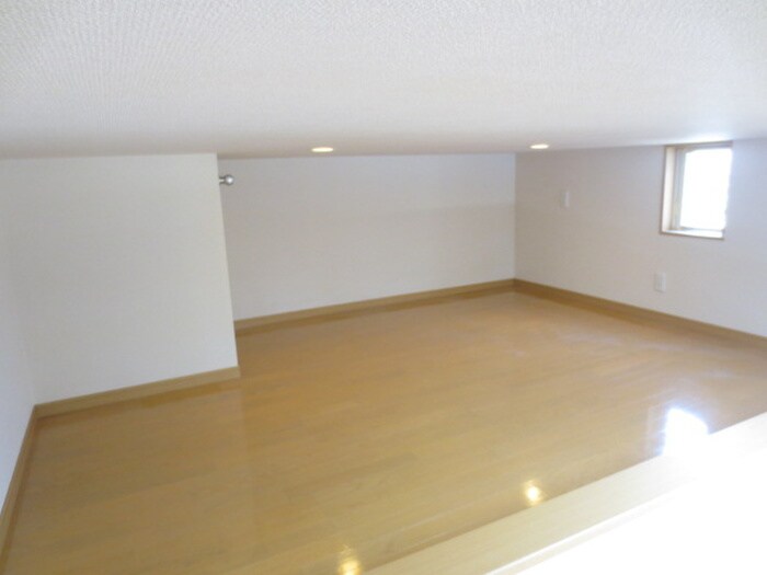 物件内観写真8　(ロフト)