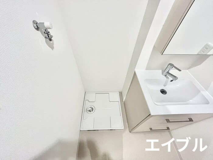 物件内観写真12　(洗濯機置場)