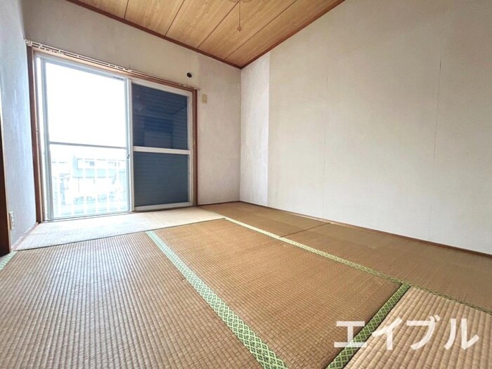 物件内観写真8　(居室)