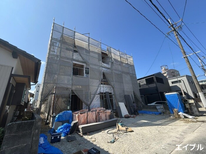 物件外観写真2　(建築中)