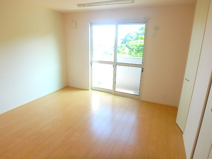 物件内観写真6　(居室)