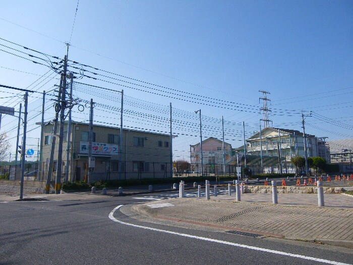 物件外観写真3　(周辺環境)