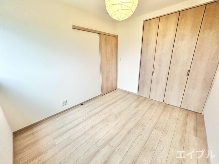 物件内観写真10　(居室)