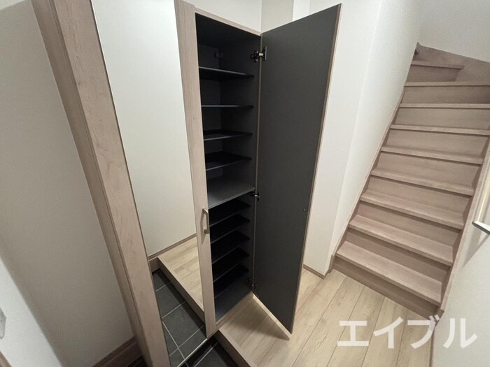 物件内観写真11　(靴箱)
