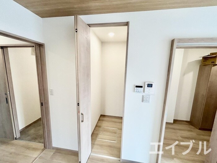 物件内観写真12　(収納)