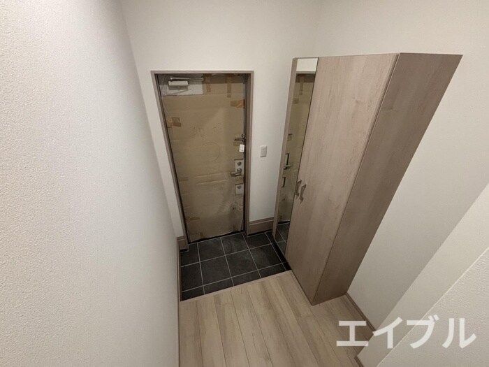 物件内観写真12　(玄関)