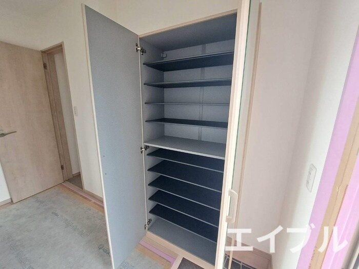 物件内観写真14　(靴箱)