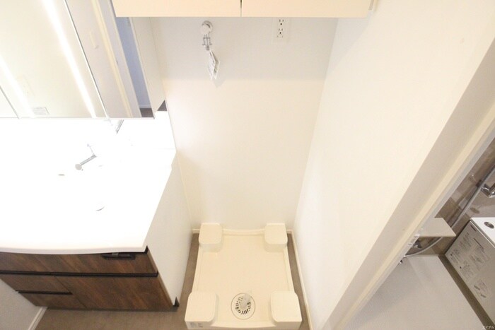 物件内観写真15　(洗濯機置場)