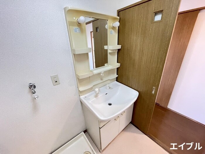 物件内観写真11　(洗面)