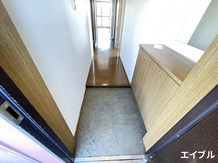物件内観写真17　(玄関)