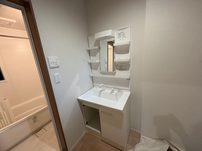 物件内観写真9　(洗面)