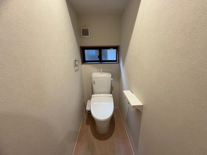物件内観写真10　(トイレ)