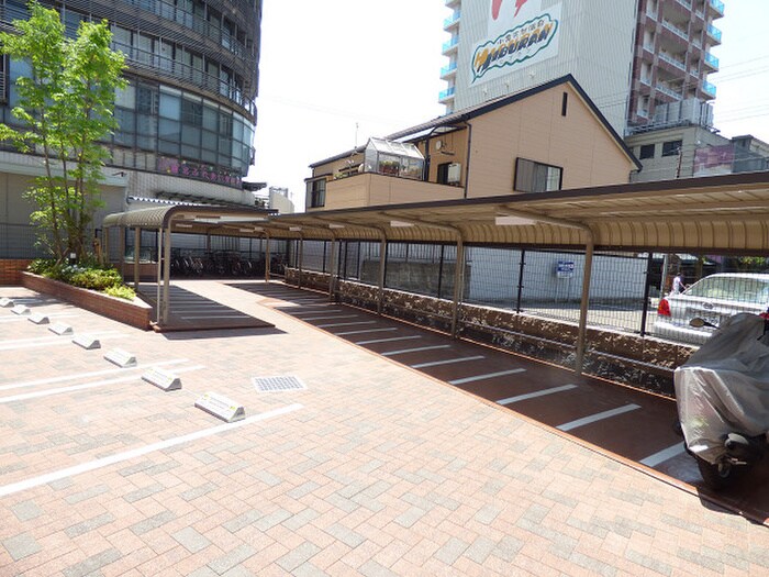 物件外観写真3　(駐輪場)