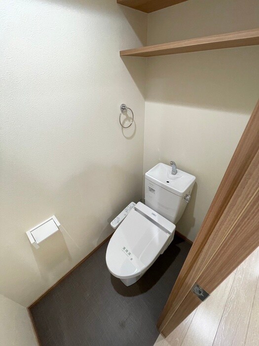 物件内観写真11　(トイレ)