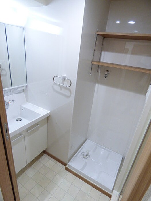 物件内観写真12　(洗面)