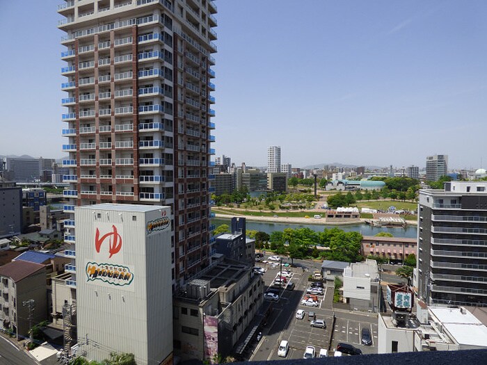 物件内観写真16　(室内からの展望)