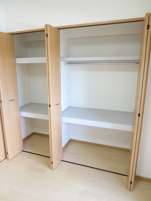 物件内観写真13　(収納)