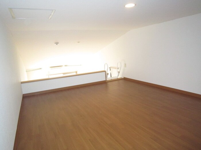 物件内観写真11　(ロフト)