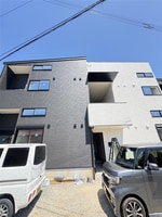 建築中
