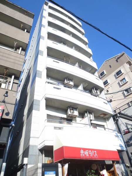 ビジネス・ワン桜坂外観写真