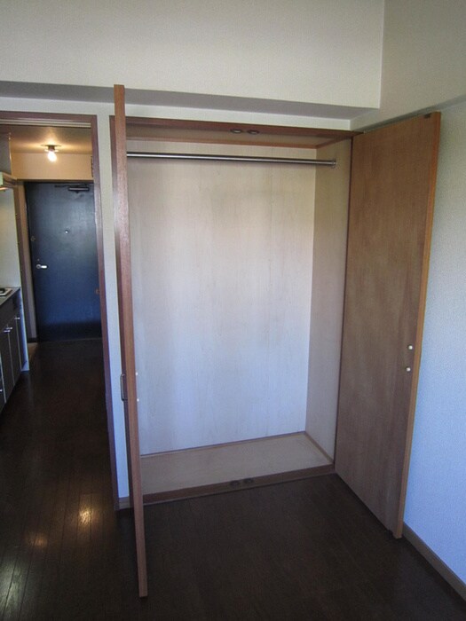 物件内観写真11　(収納)