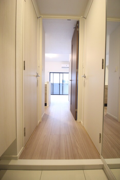 物件内観写真18　(廊下)