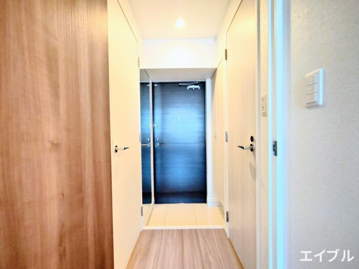 物件内観写真15　(玄関)