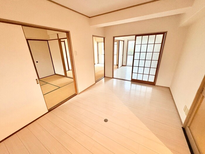 物件内観写真5　(居室)