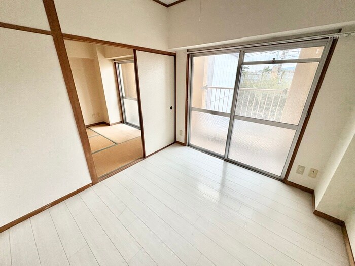 物件内観写真18　(居室)