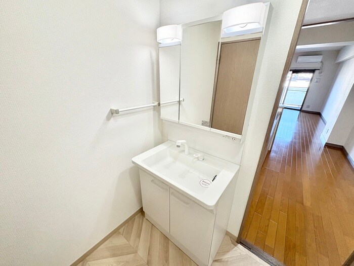 物件内観写真13　(洗面)