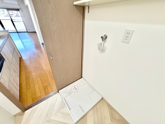 物件内観写真18　(洗濯機置場)
