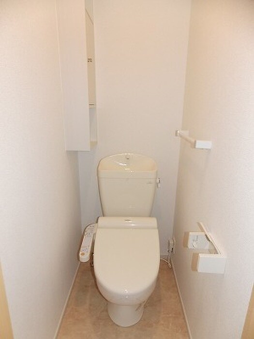 物件内観写真8　(トイレ)