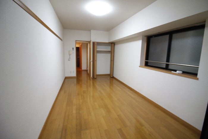 物件内観写真12　(居室)