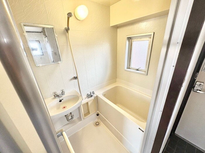 物件内観写真8　(バス／シャワールーム等)