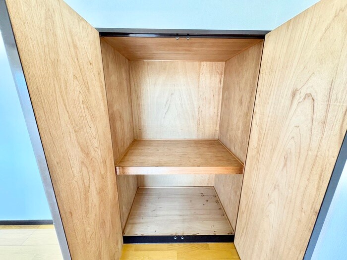 物件内観写真13　(収納)