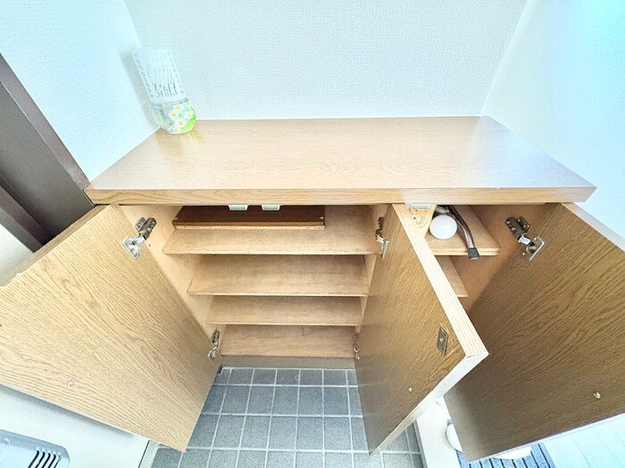 物件内観写真14　(靴箱)