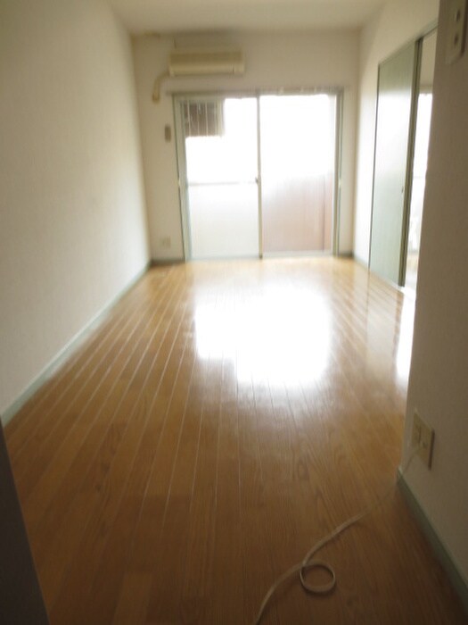 物件内観写真11　(居室)