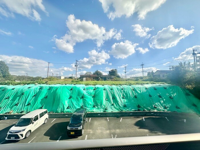 物件内観写真12　(室内からの展望)