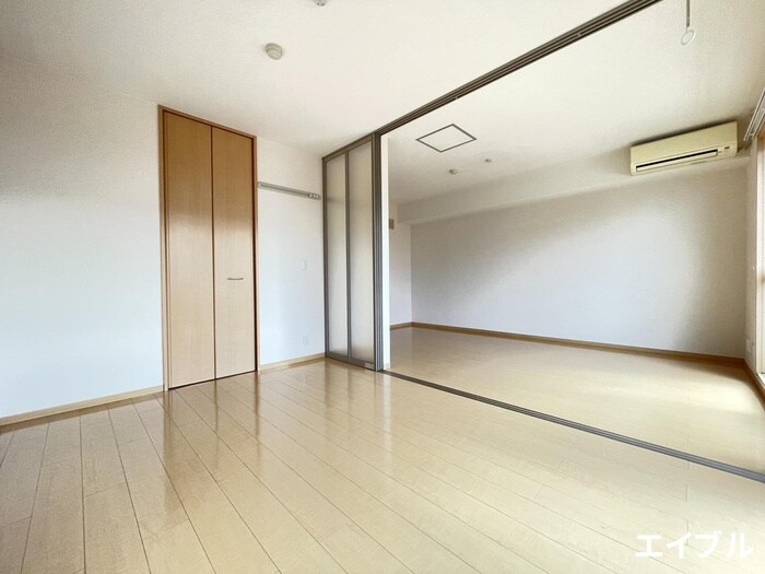 物件内観写真15　(居室)