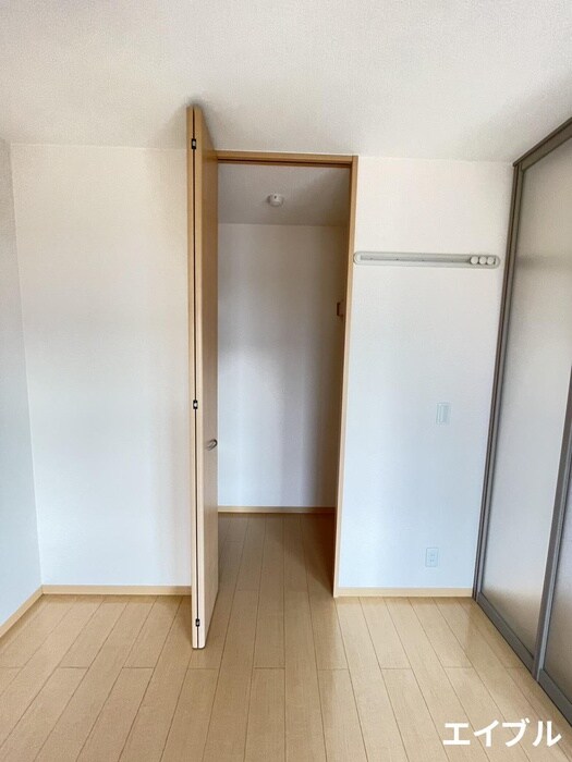 物件内観写真16　(収納)