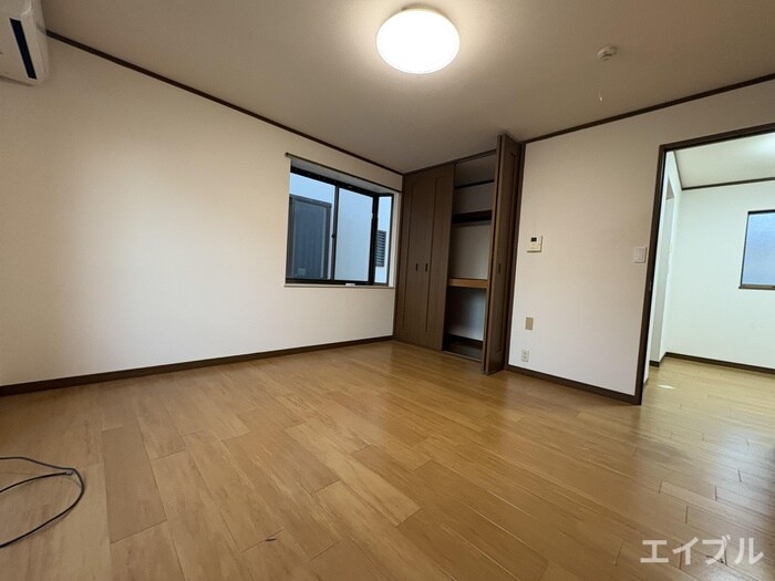 物件内観写真8　(居室)