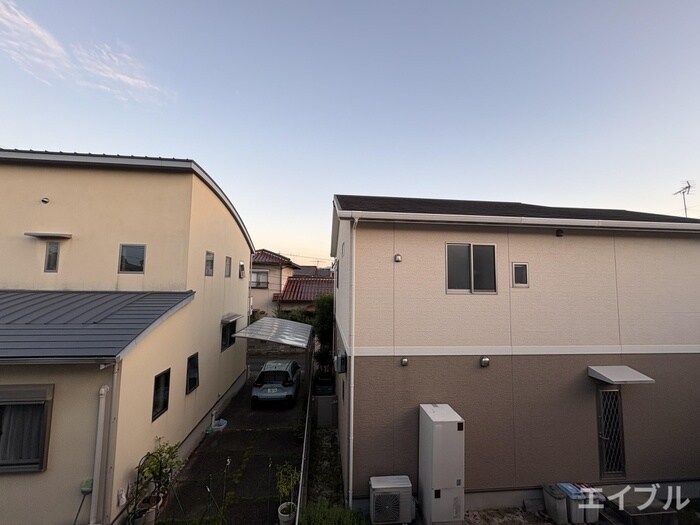 物件内観写真16　(室内からの展望)