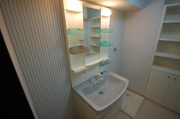 物件内観写真13　(洗面)