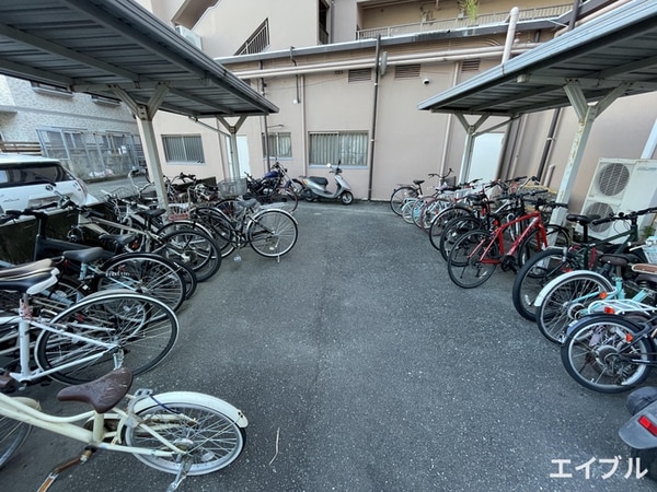 駐輪場