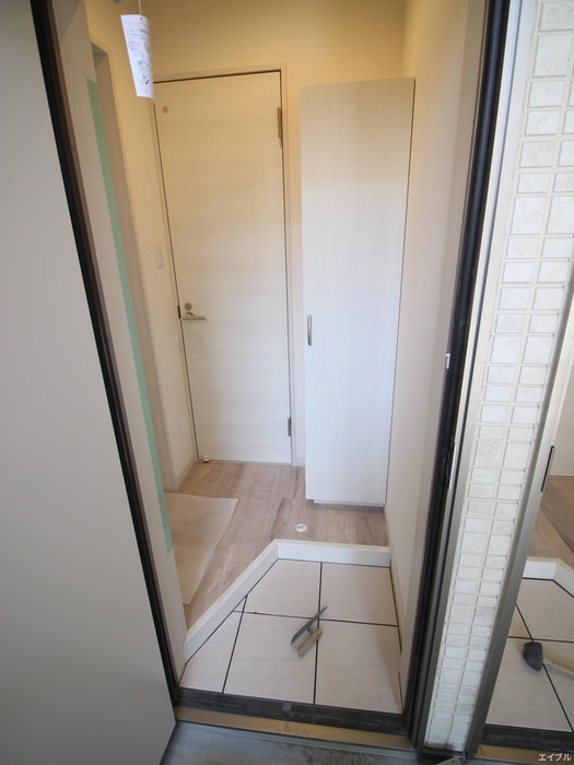 物件内観写真9　(玄関)