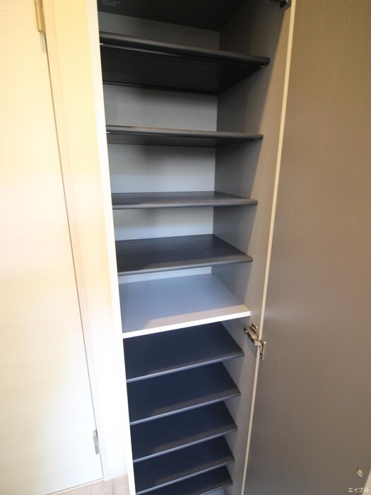 物件内観写真11　(靴箱)