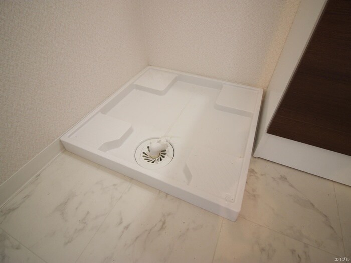 物件内観写真13　(洗濯機置場)