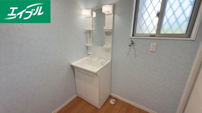 物件内観写真12　(洗面)