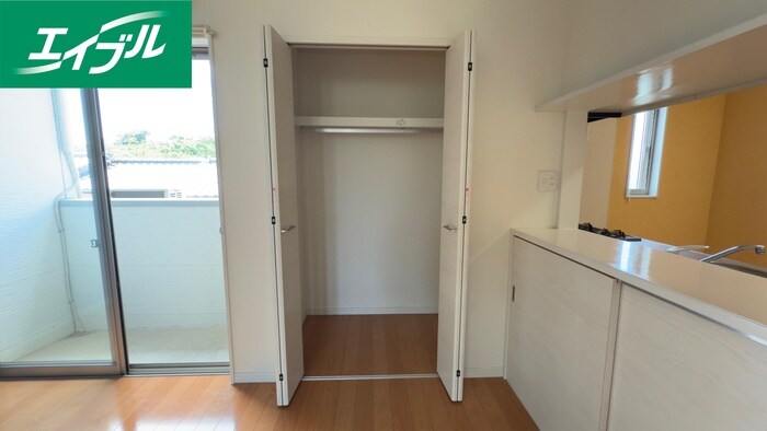 物件内観写真14　(収納)