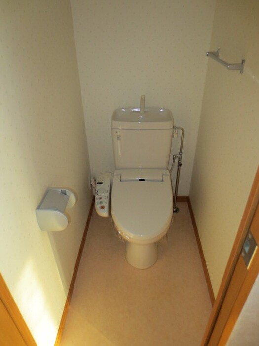 物件内観写真8　(トイレ)